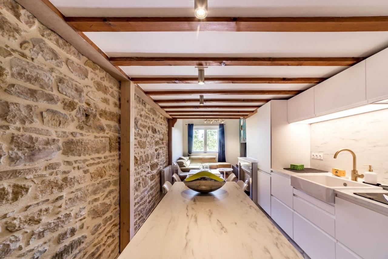 High-End Apartment Overlooking The Quays Ail Λυών Εξωτερικό φωτογραφία