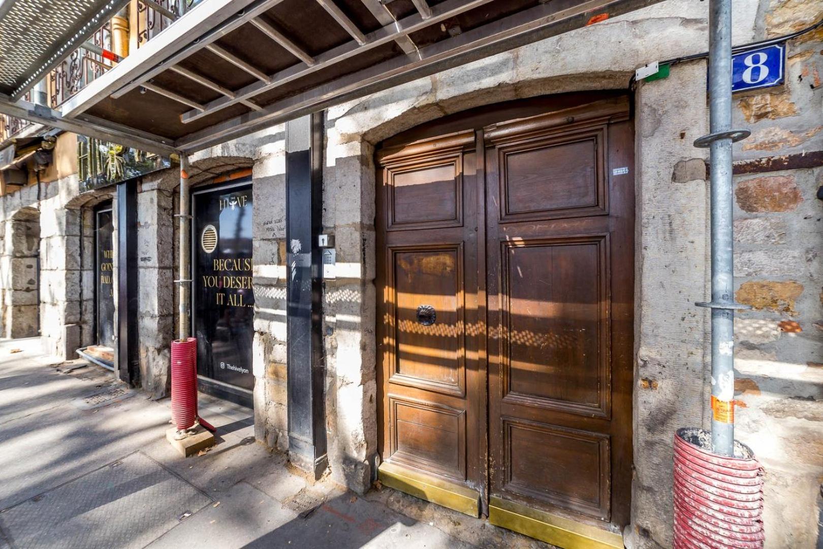 High-End Apartment Overlooking The Quays Ail Λυών Εξωτερικό φωτογραφία